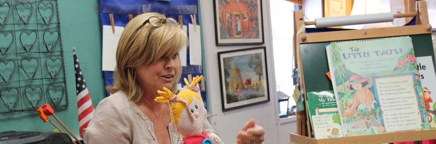 Sandy Jordan at giving pary